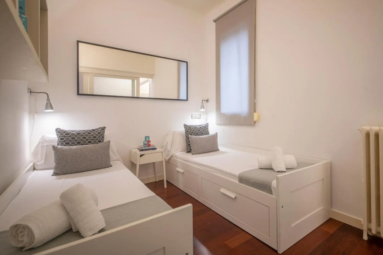 Apartamento De 3 Habitaciones En Sant Antoni Barselona Daire