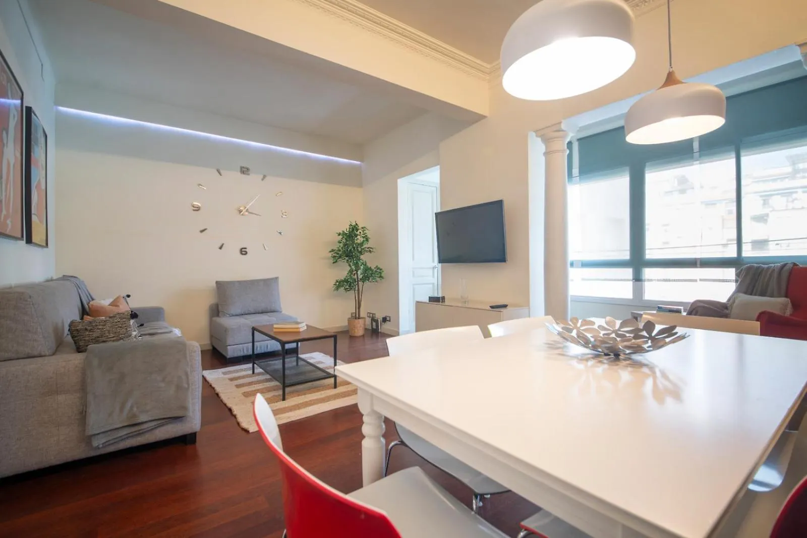 Daire Apartamento De 3 Habitaciones En Sant Antoni Barselona İspanya
