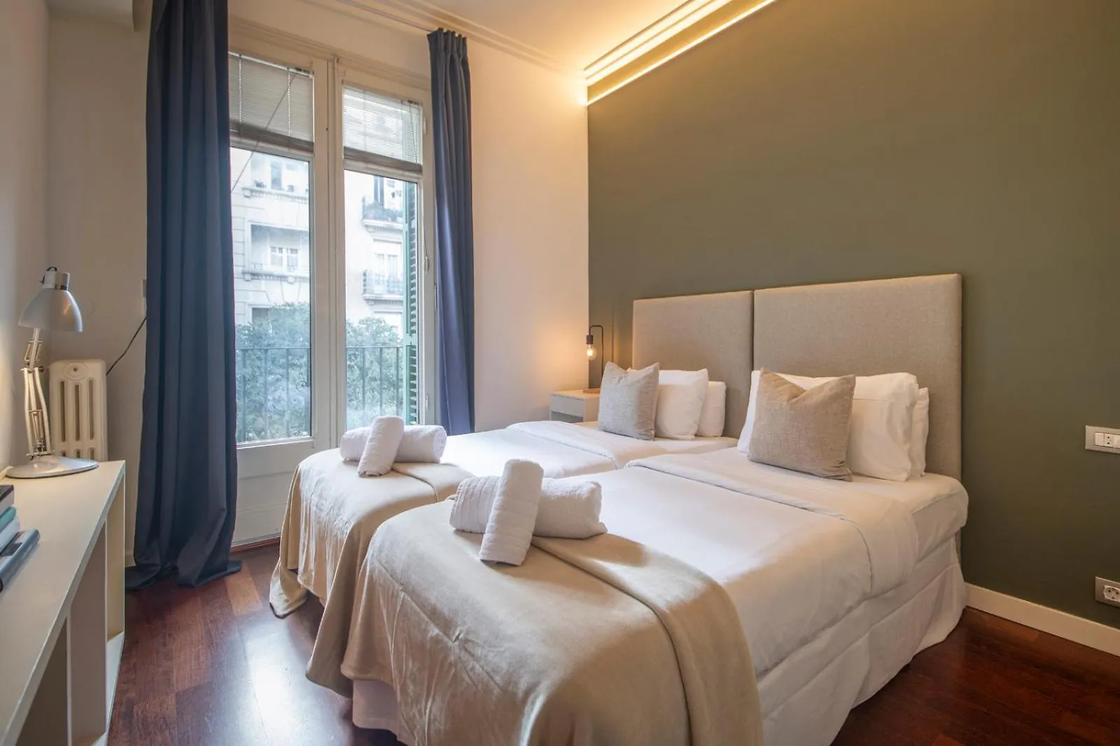 Apartamento De 3 Habitaciones En Sant Antoni Barselona İspanya